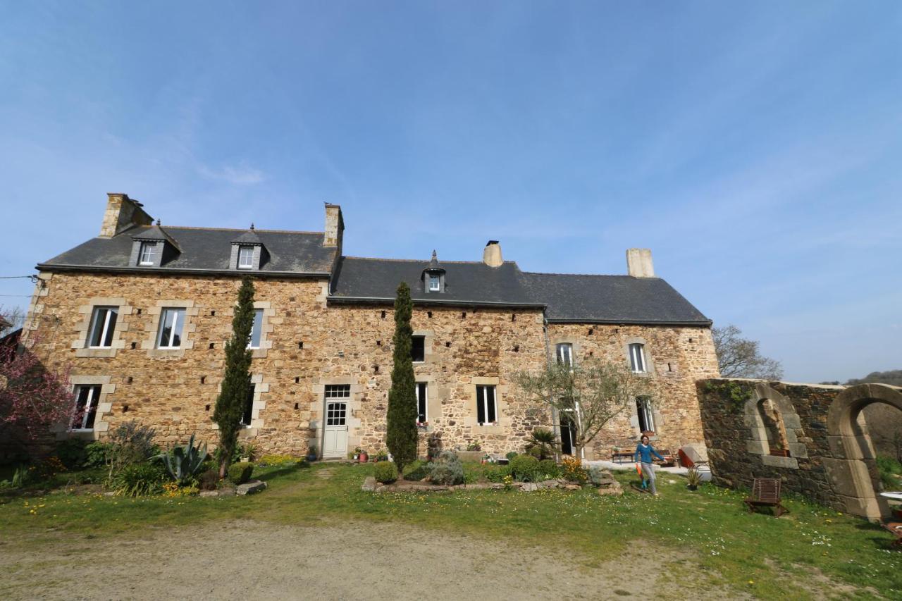 Le Manoir De Panduonec Bed & Breakfast Treverec Exterior photo